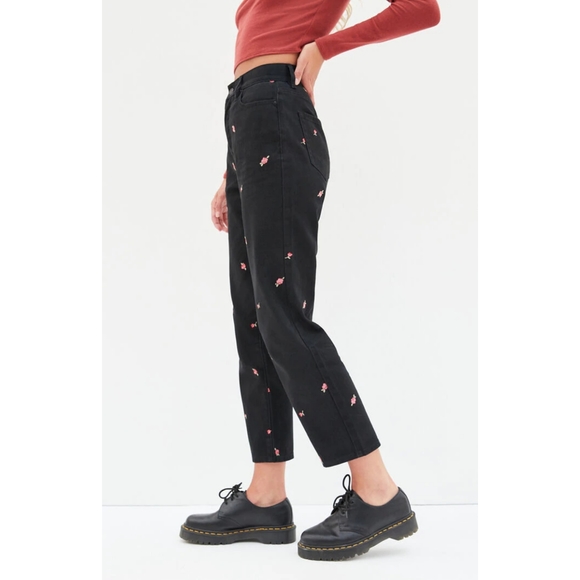 Rose Embroidered Black High Waisted Jeans - Picture 4 of 5